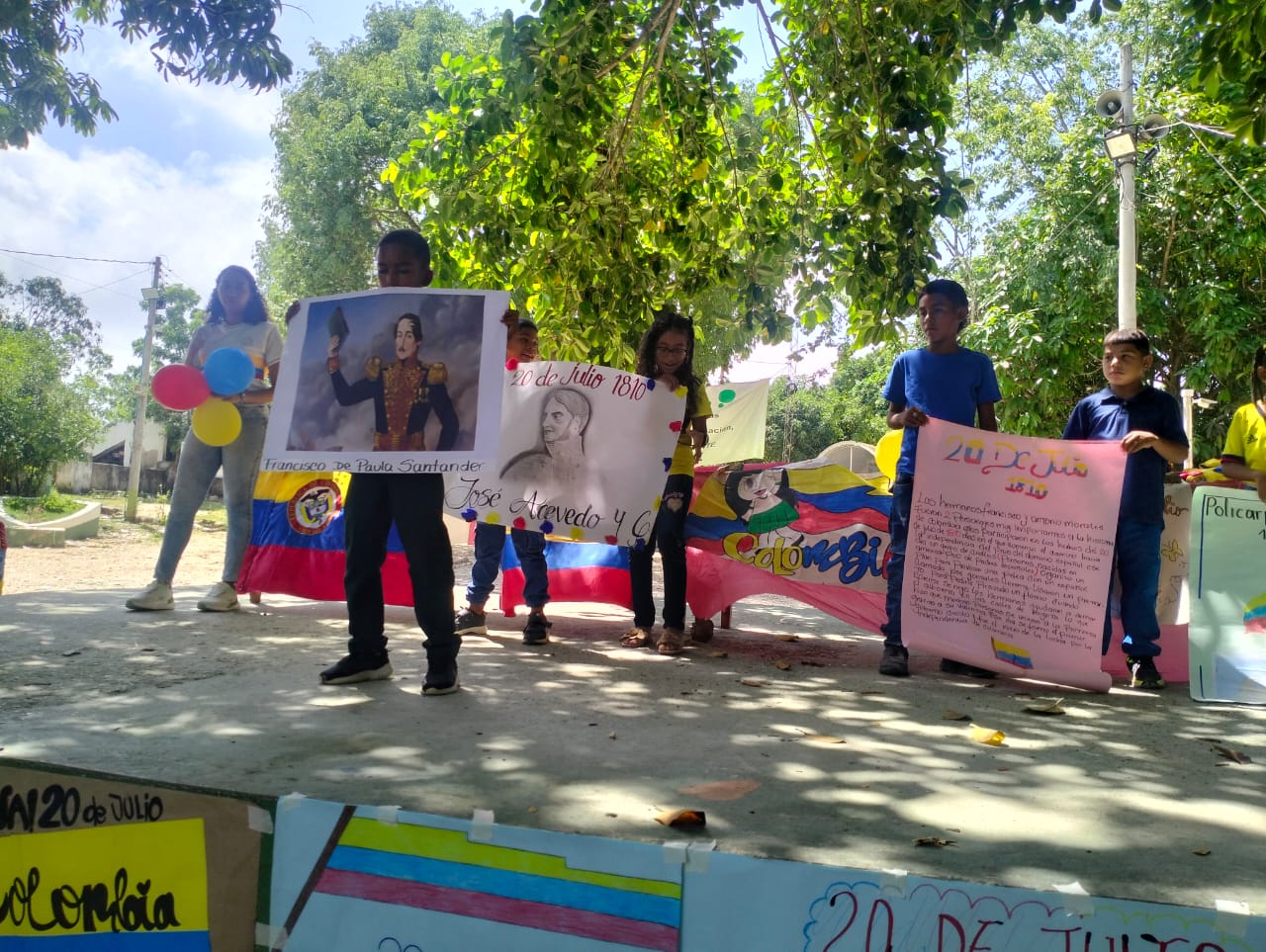 EXPOSICION DE CARTELERAS